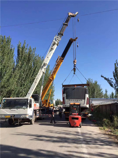 巍山港口集装箱搬运案例